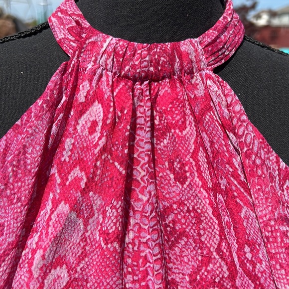 BCBGMAXIRIA Ruffled Pink Snake Skin Halter Top witha Button Up Back Size XS. - Picture 14 of 15